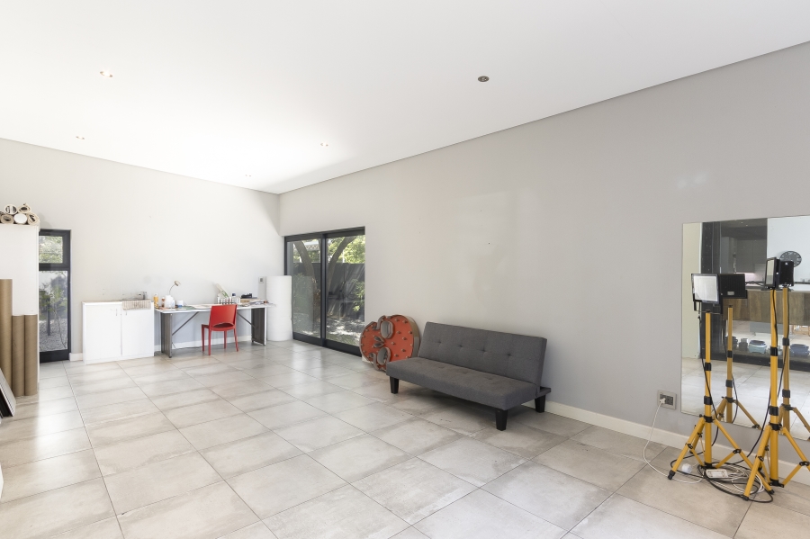 3 Bedroom Property for Sale in Heldervue Western Cape